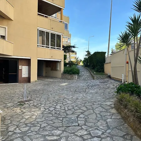 - Localizacao Ac Parking Lift Daire *