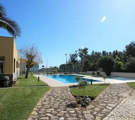 - Localizacao Ac Parking Lift Lägenhet *